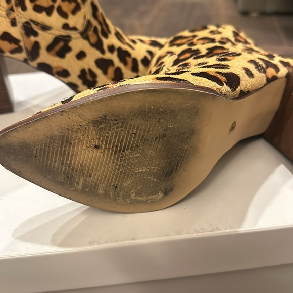 Steve Madden Leopard Print Heel Boots, Size 6 w/ Box - Picture 3 of 4